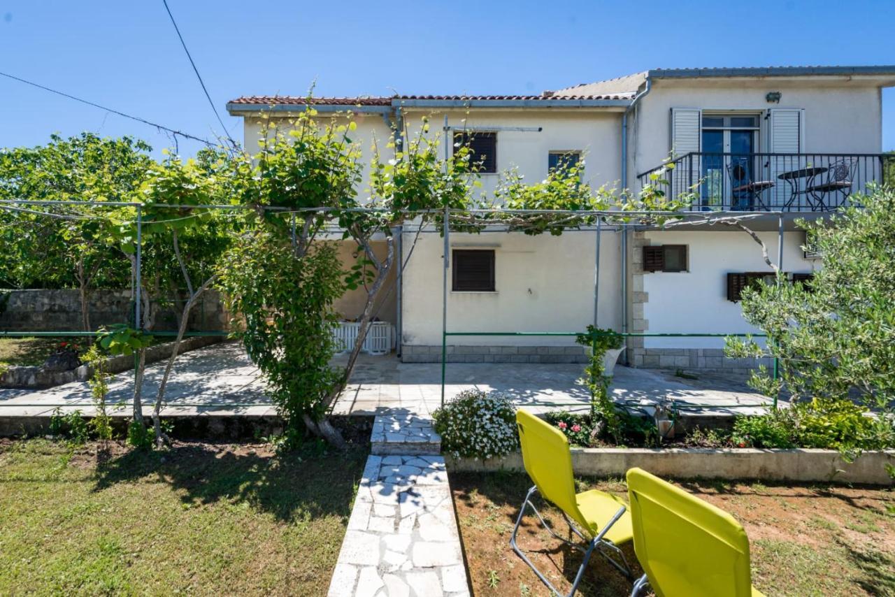 Holiday Home Kalinic Slatine Exterior photo