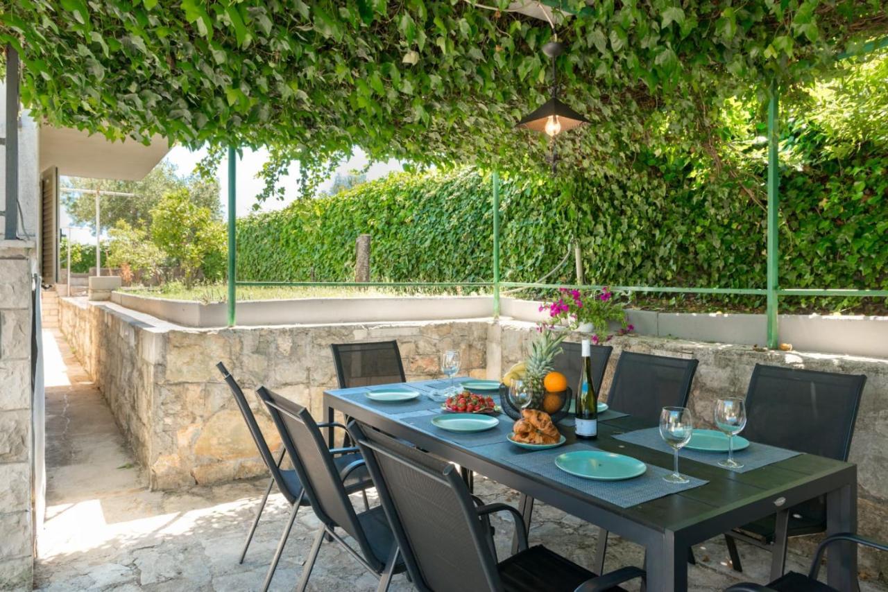 Holiday Home Kalinic Slatine Exterior photo